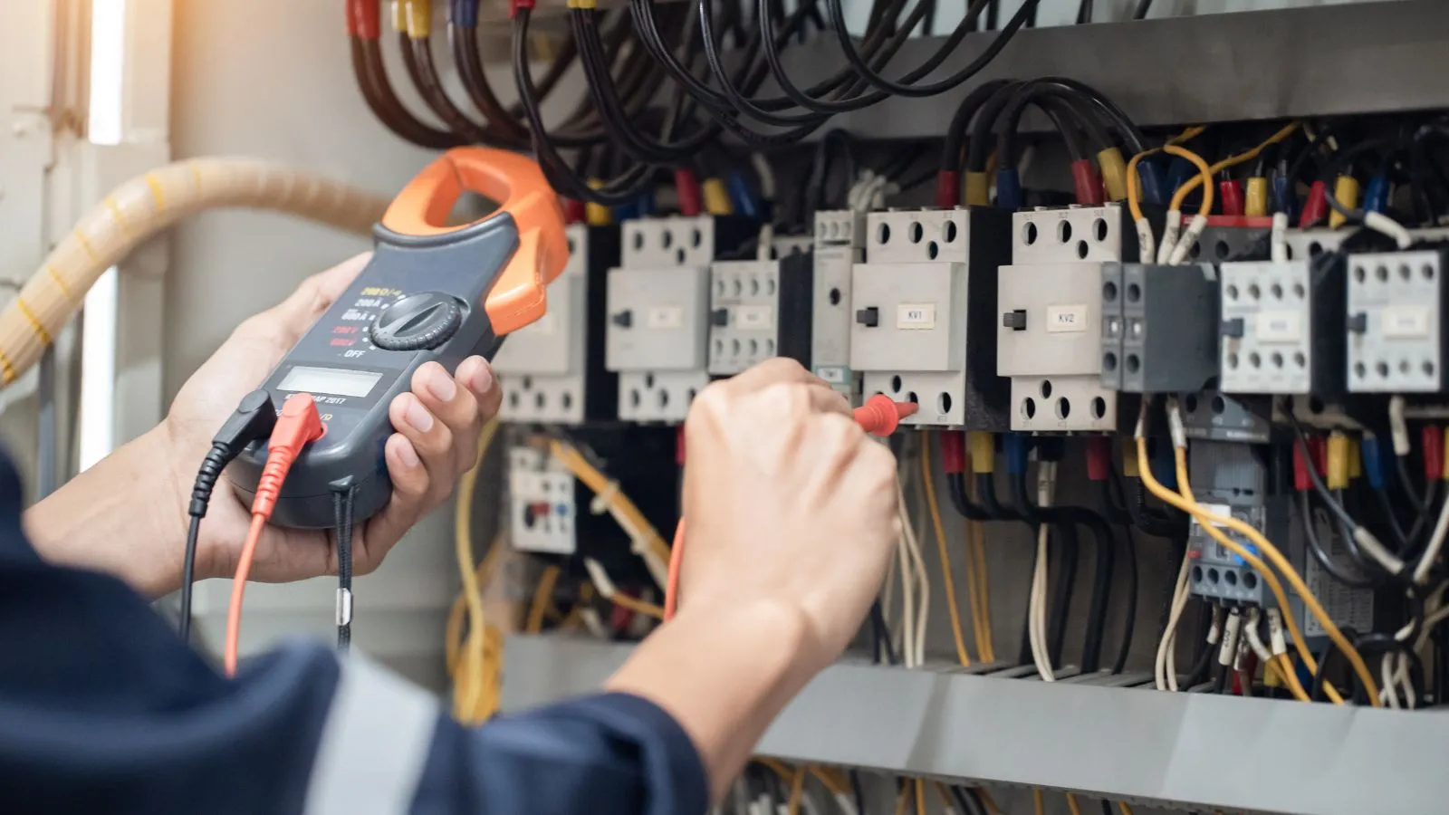 Electrician Dubai – Fast Electrical Repair & Emergency Support